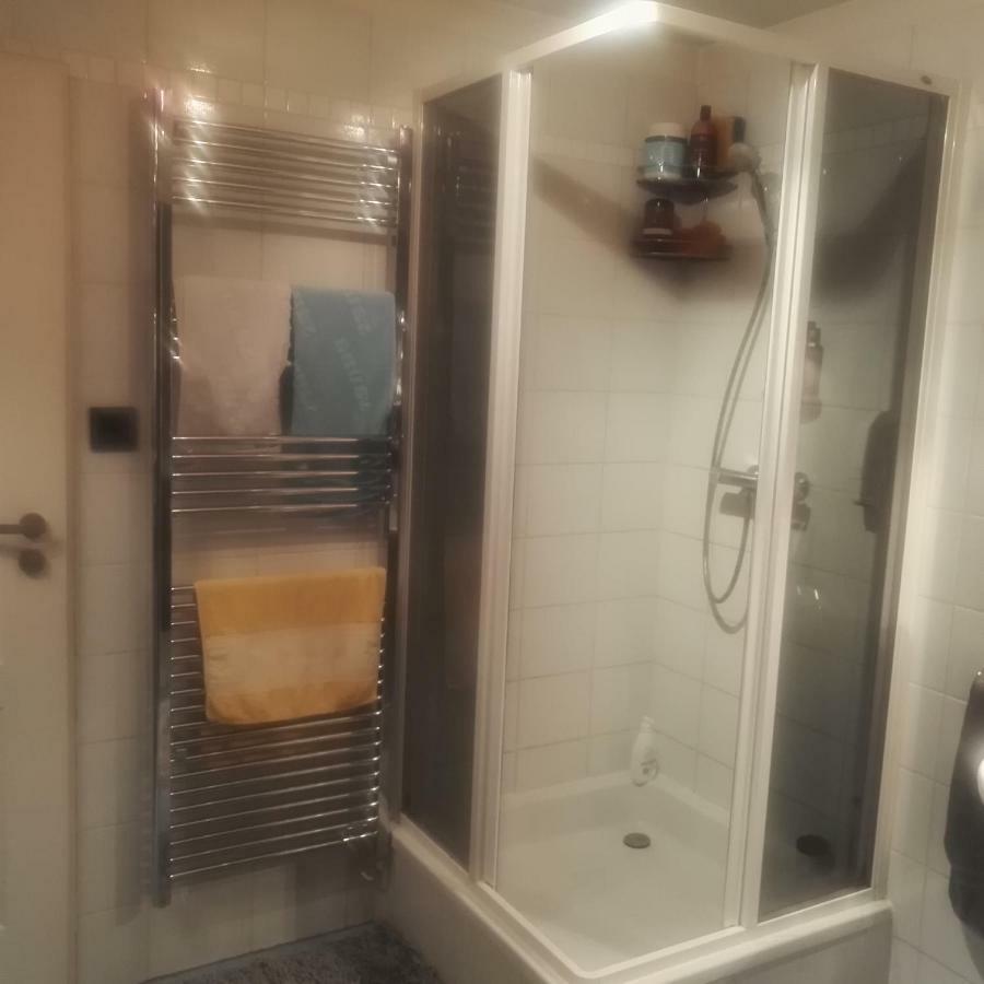 Appartement Kwatera Lesna à Poznań Extérieur photo